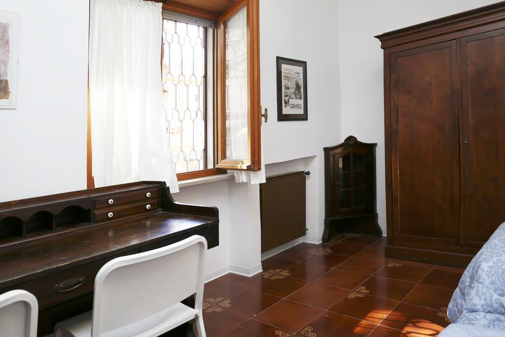 LʼAquila B&B Torrione الغرفة الصورة