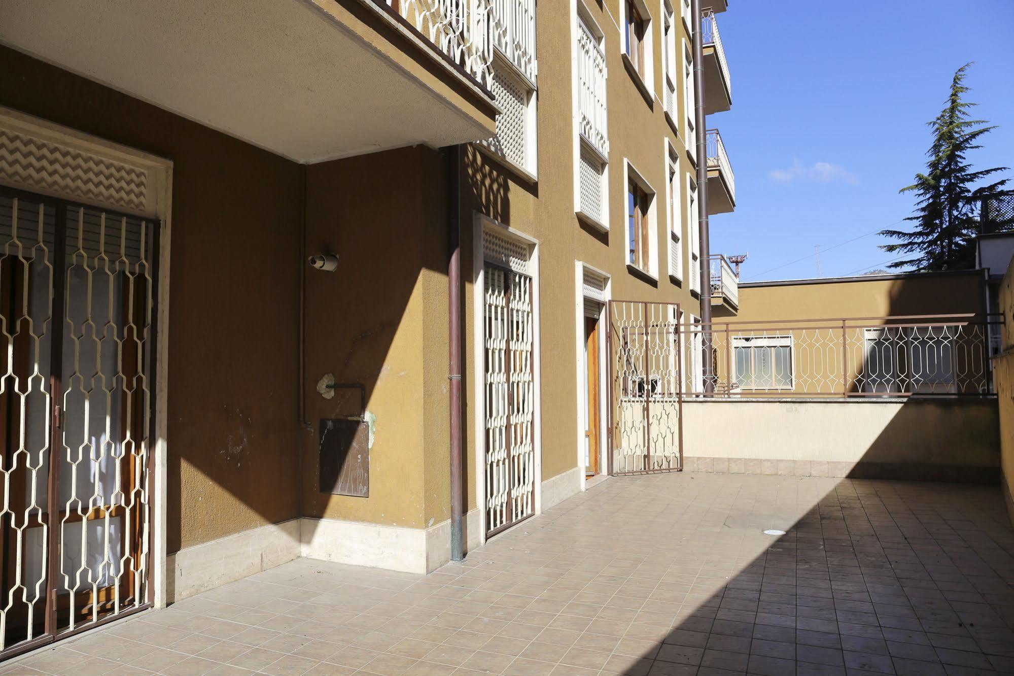 LʼAquila B&B Torrione المظهر الخارجي الصورة