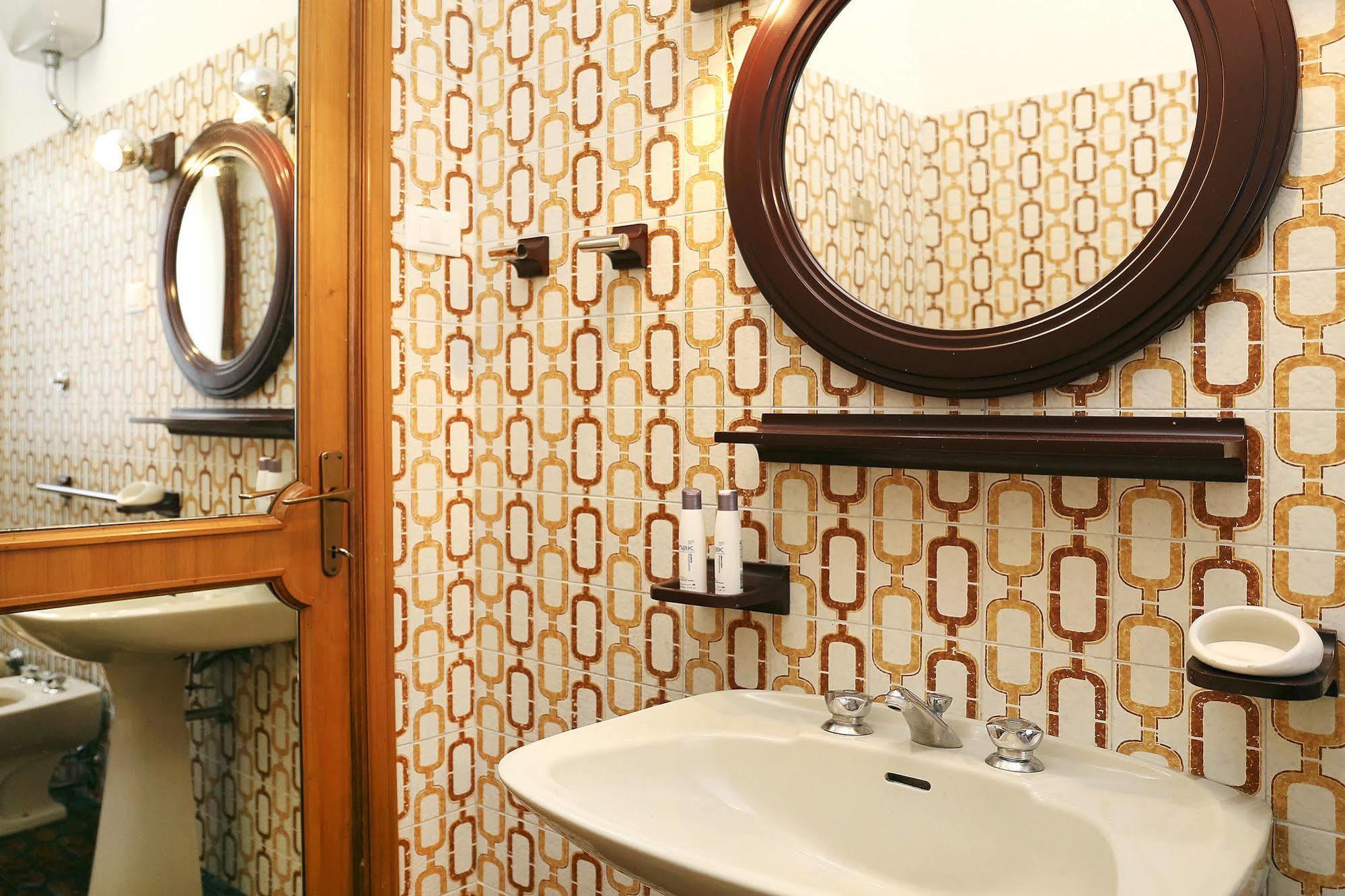 LʼAquila B&B Torrione المظهر الخارجي الصورة