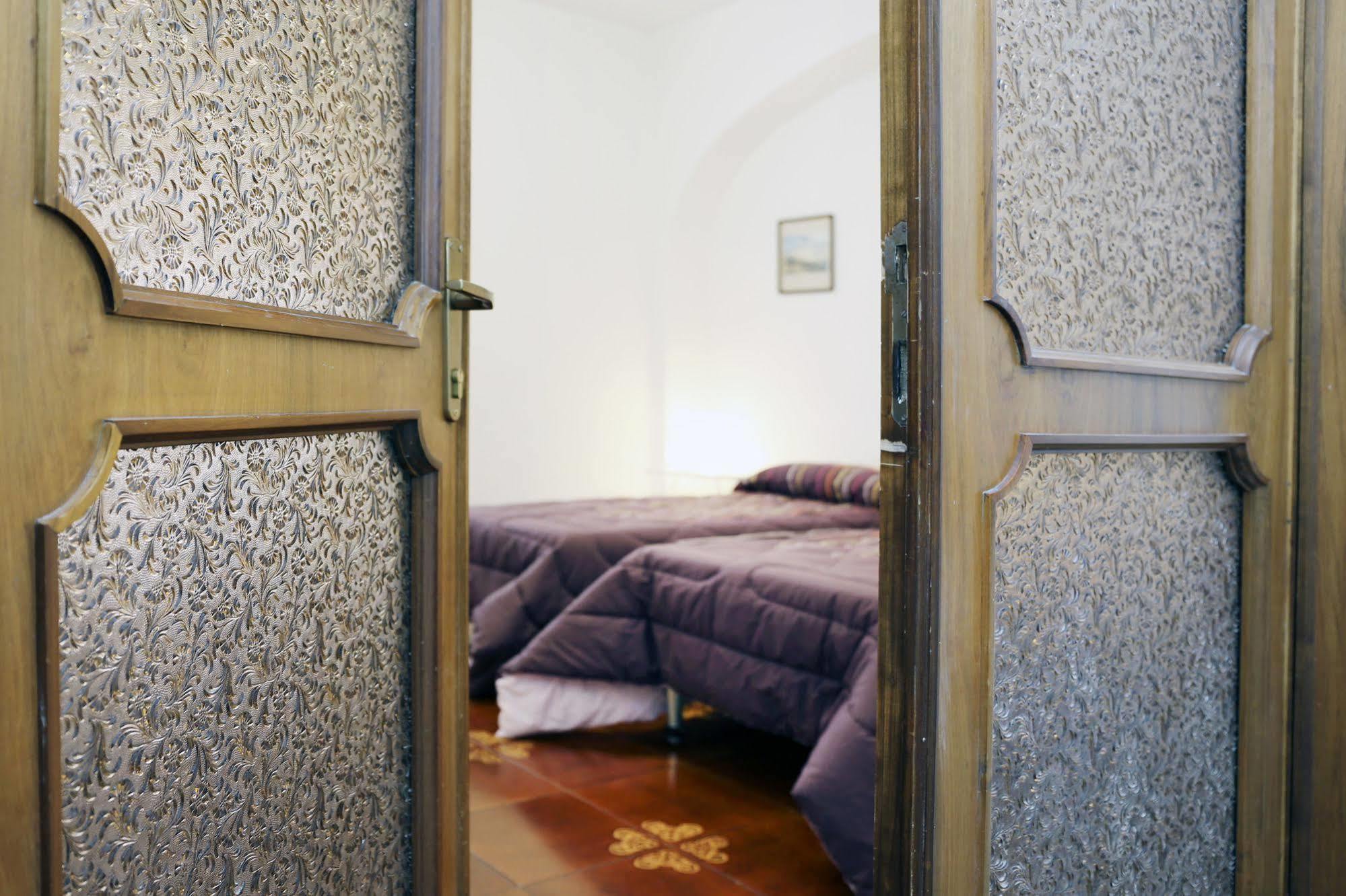 LʼAquila B&B Torrione المظهر الخارجي الصورة